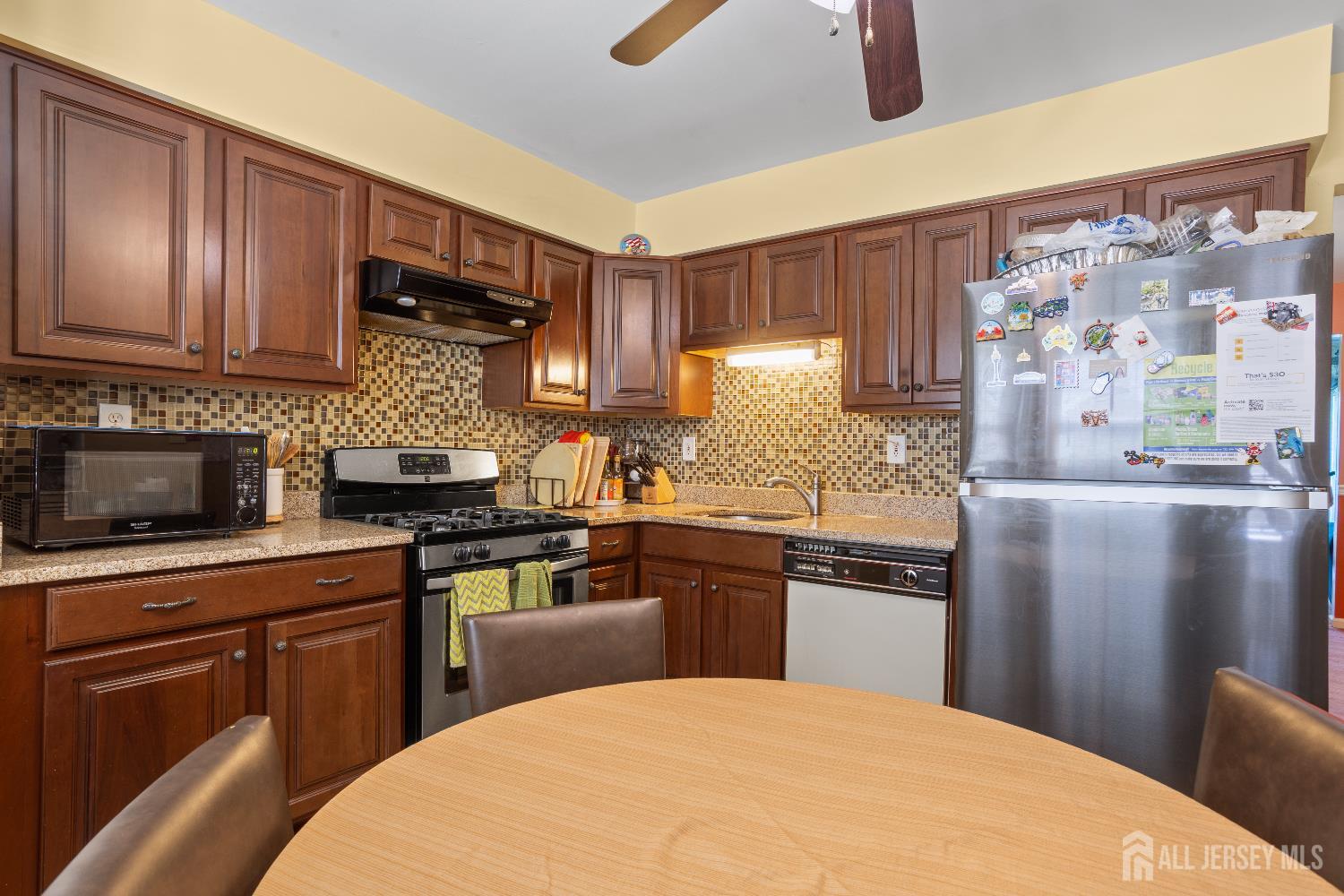 32 Astor Court, Sayreville NJ 08872 - View 3