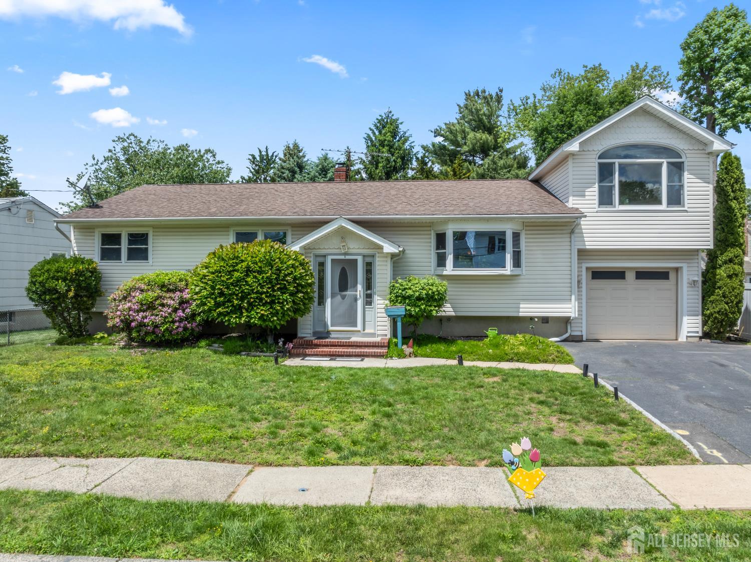 5 Estok Road, Edison NJ 08817 - View 4