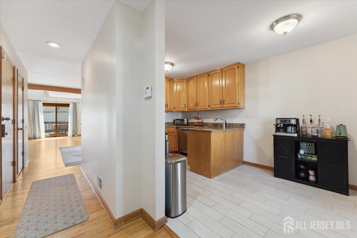 675 Raritan Road, Clark NJ 07066 - View 4