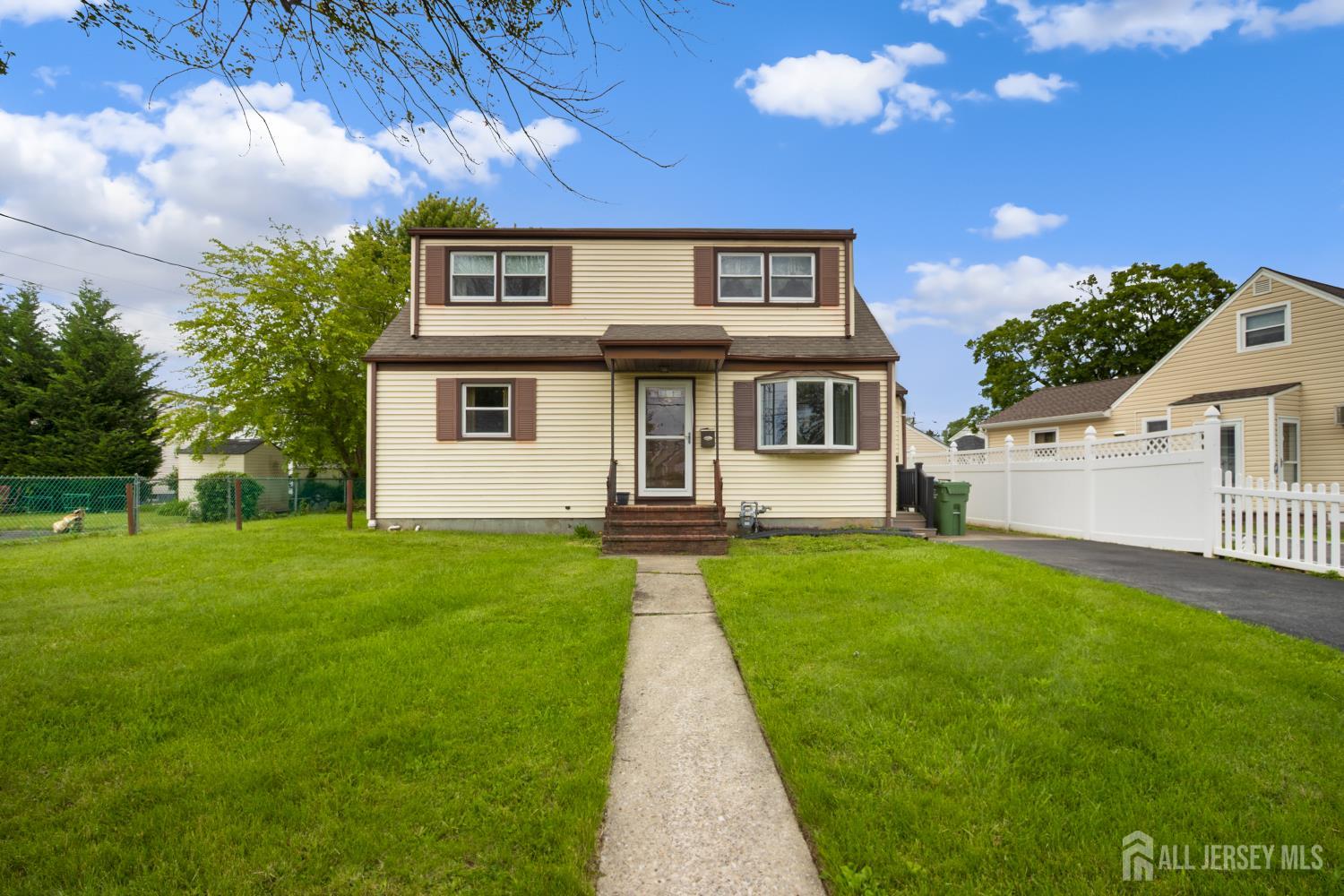 3 Seymour Avenue, Edison NJ 08817 - View 2