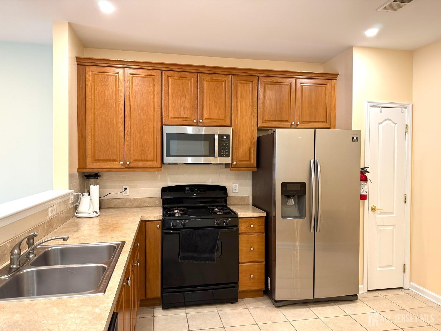 3038 Edward Stec Boulevard, Edison NJ 08837 - View 4