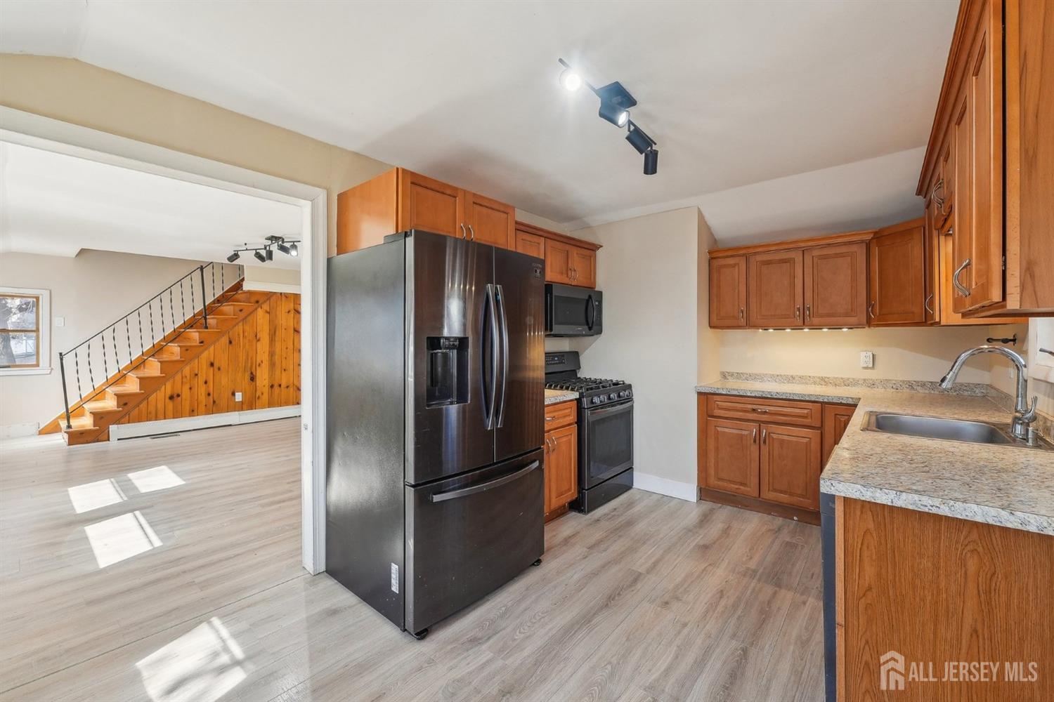 114 Pine Island Terrace, Old Bridge NJ 07735 - View 4