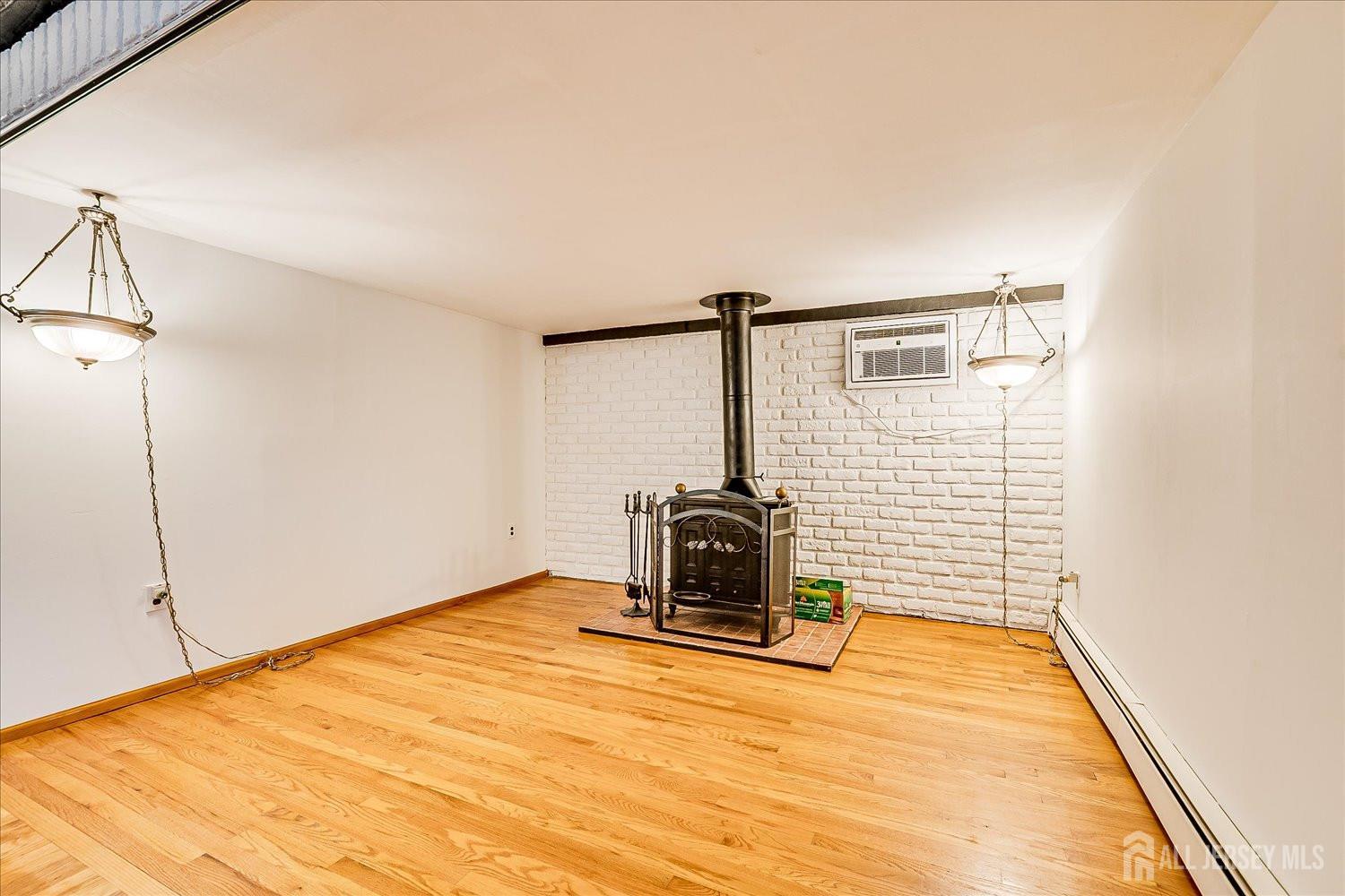 24 Coral Street, Edison NJ 08837 - View 4