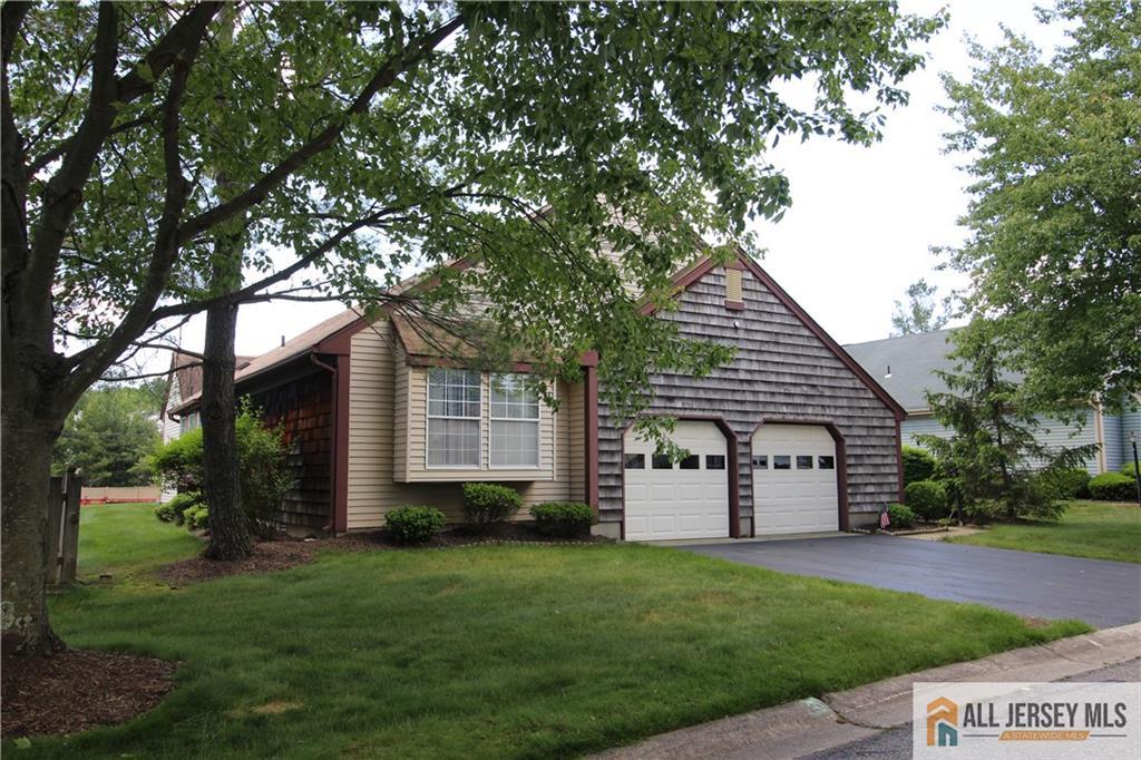 25 Bedfordshire Drive, Monroe NJ 08831 - View 2