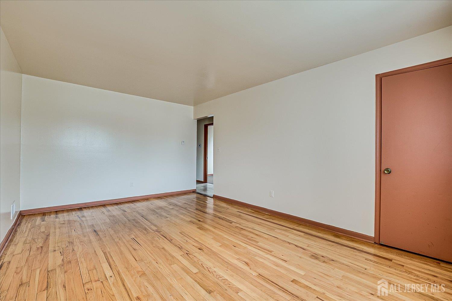 504 Chandler Avenue, Linden NJ 07036 - View 3