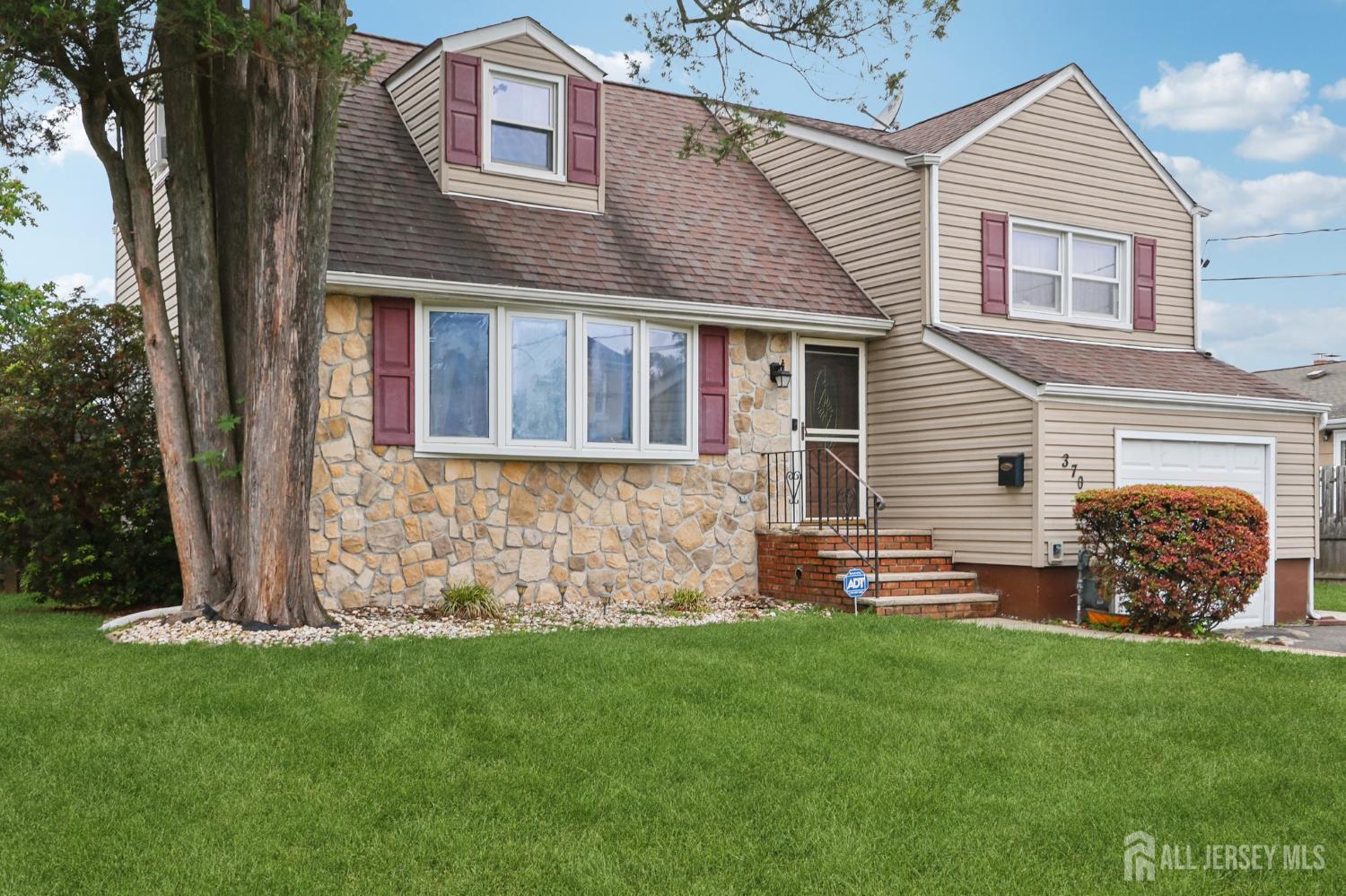 370 Rudolph Avenue, Rahway NJ 07065 - View 2