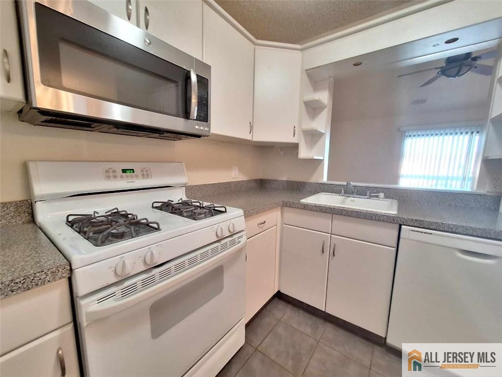 511 Sunshine Court, Sayreville NJ 08859 - View 4
