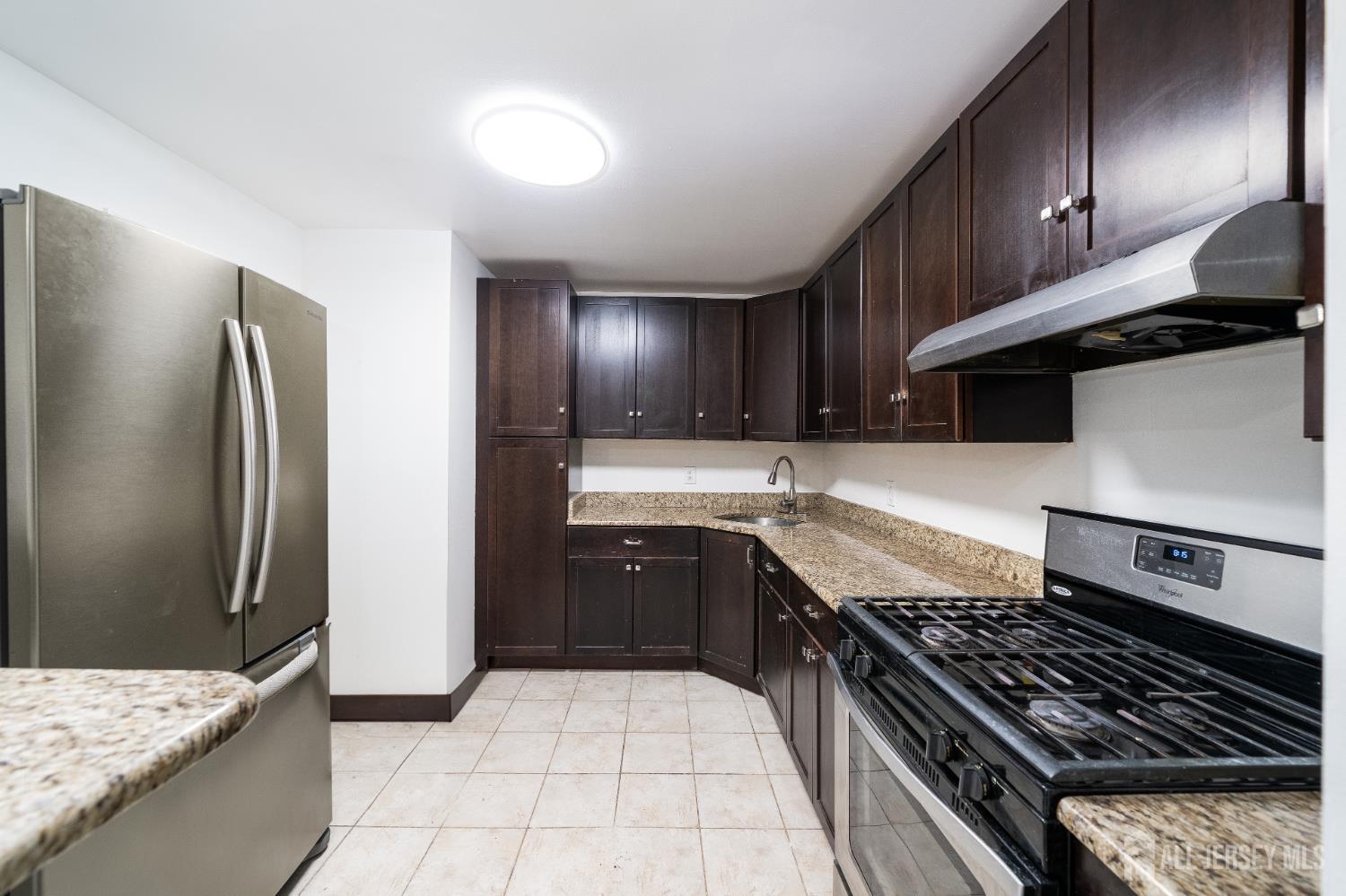392 College Drive, Edison NJ 08817 - View 5