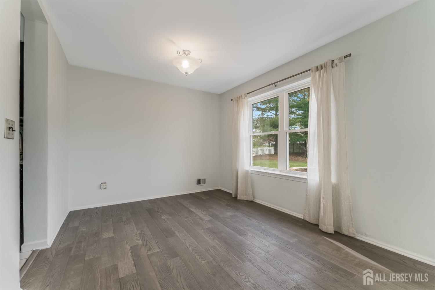 1 Jason Street, South Brunswick NJ 08810 - View 5