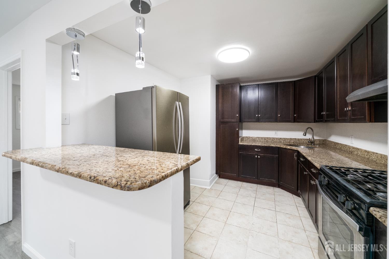 392 College Drive, Edison NJ 08817 - View 4
