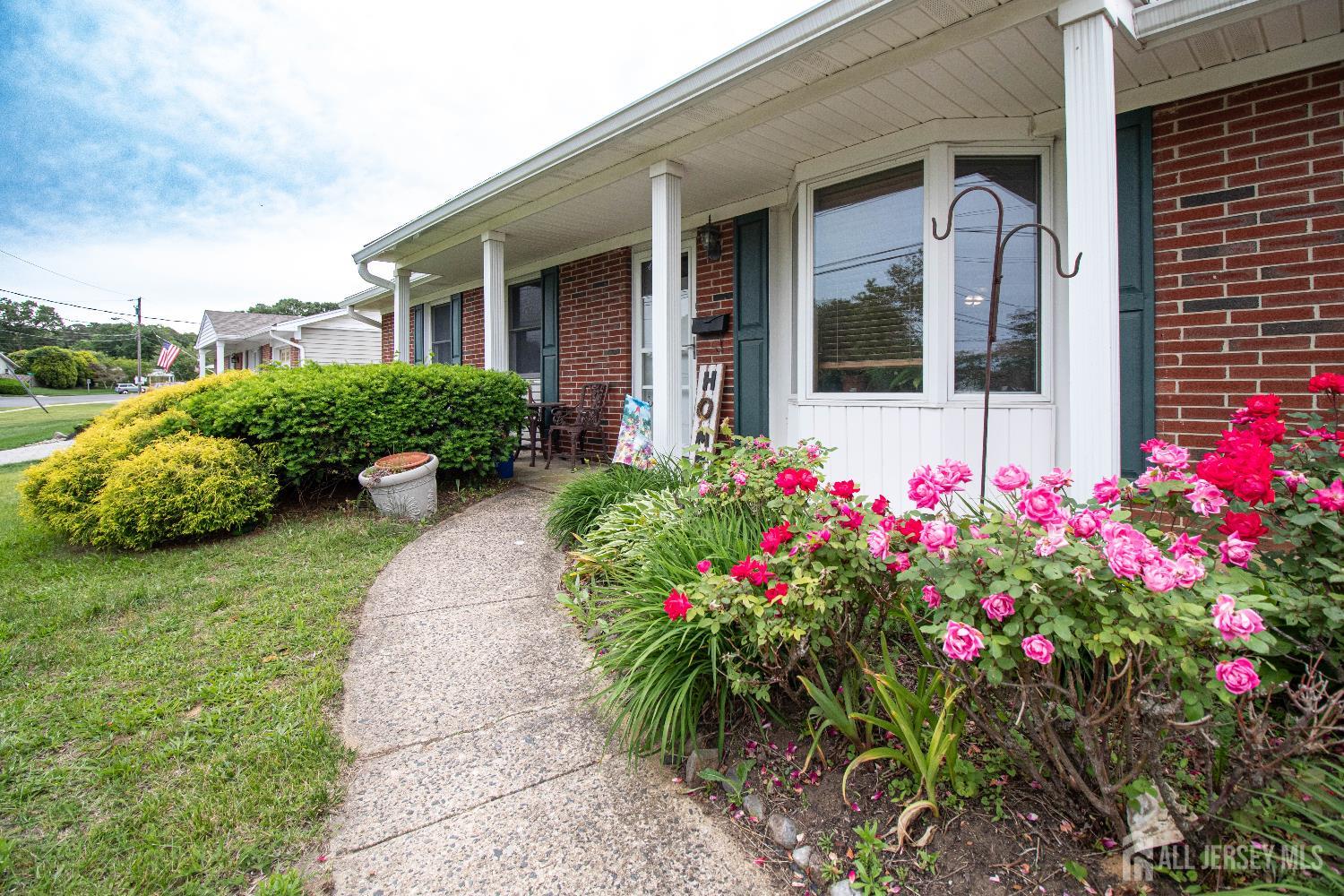 11 Drexel Terrace, Monroe NJ 08831 - View 3