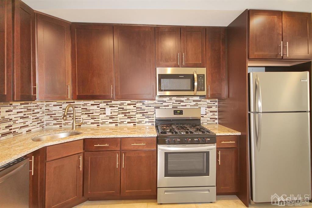11 Lake Avenue # 2B, East Brunswick NJ 08816 - View 4