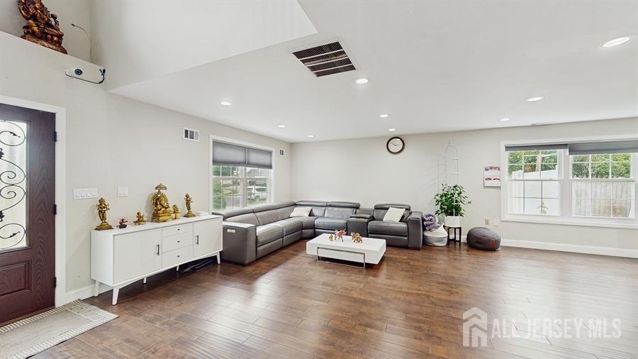 24 Westwood Circle, Edison NJ 08820 - View 4