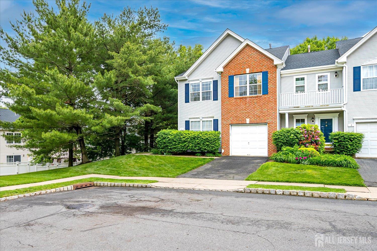 7 Cambridge Court, East Brunswick NJ 08816 - View 3