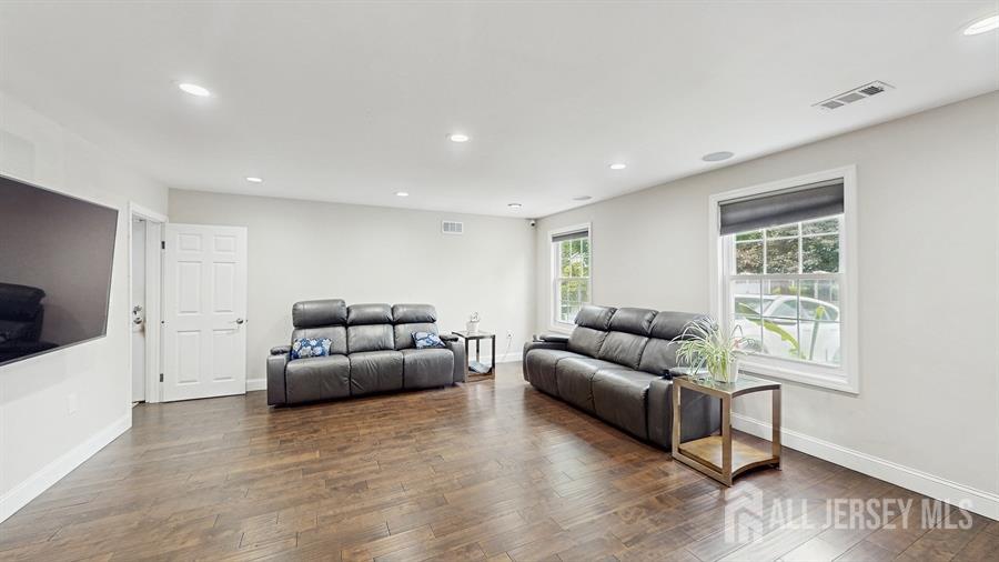 24 Westwood Circle, Edison NJ 08820 - View 5