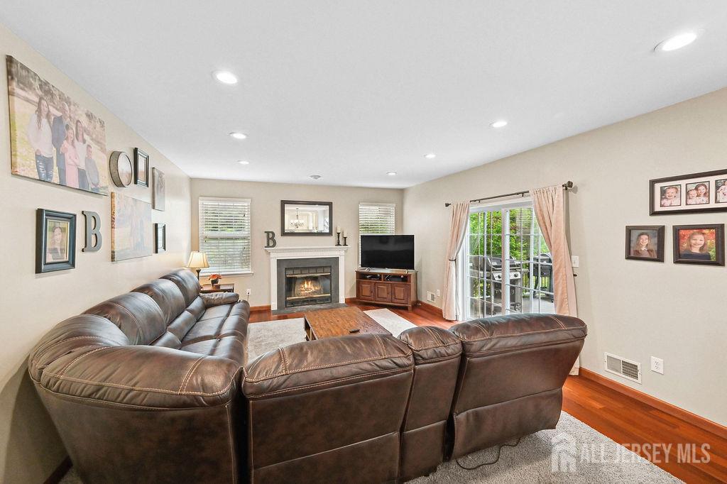 8 Sugar Pine Drive, Jackson NJ 08527 - View 4