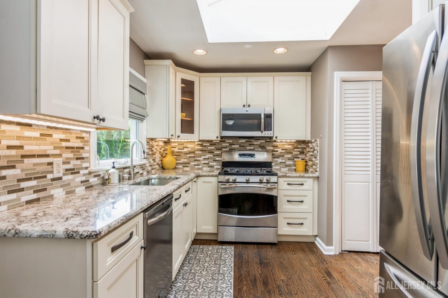 3318 Evergreen Lane, South Plainfield NJ 07080 - View 3