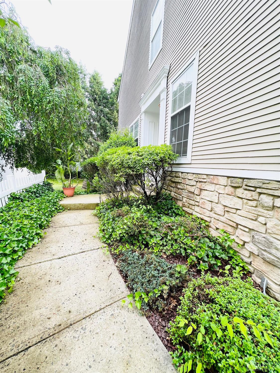 1806 Dahlia Circle, South Brunswick NJ 08810 - View 2