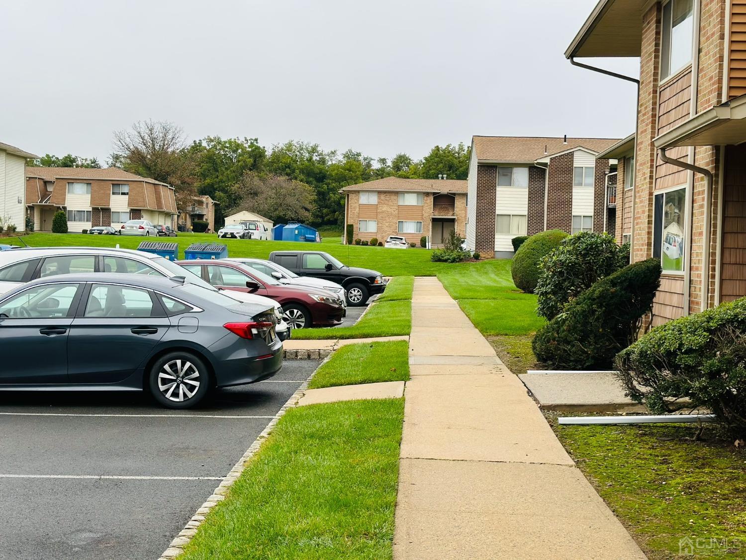 401 Cynthia Court, South Brunswick NJ 08540 - View 4