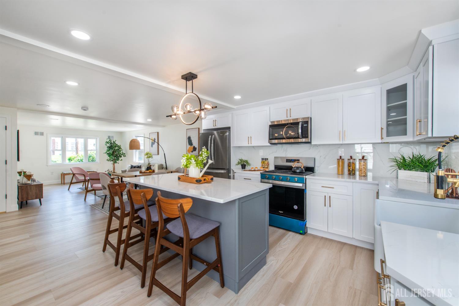 35 Evergreen Avenue, Fords NJ 08863 - View 4