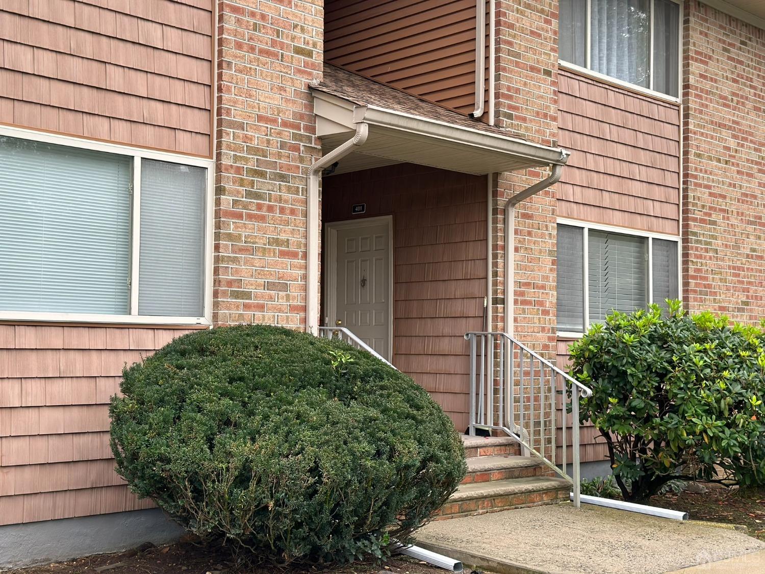 401 Cynthia Court, South Brunswick NJ 08540 - View 3