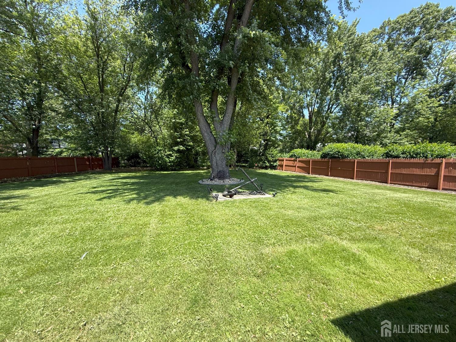 3 Guernsey Lane, East Brunswick NJ 08816 - View 3