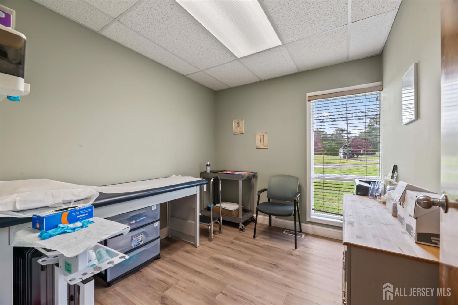 1598 Us Highway 130, North Brunswick, NJ, 08902