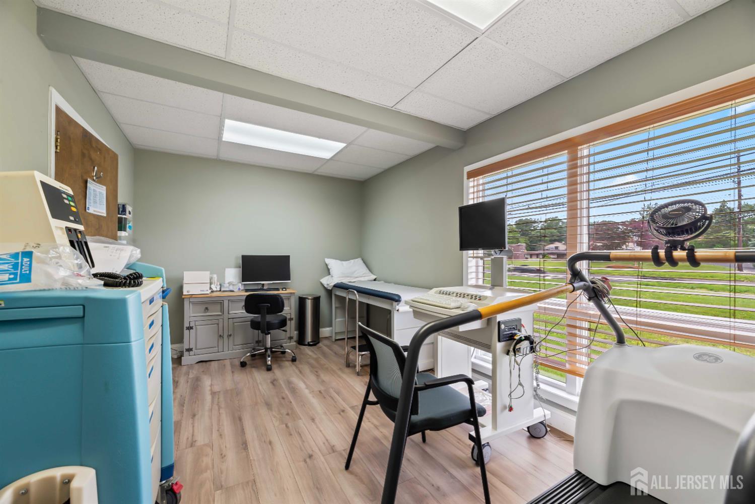 1598 Us Highway 130, North Brunswick, NJ, 08902