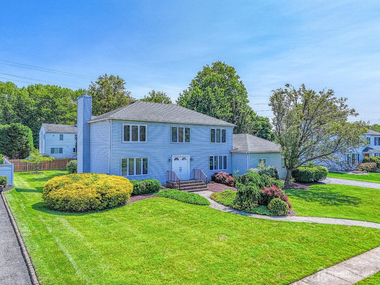 38 Silver Hollow, North Brunswick NJ 08902 - View 2