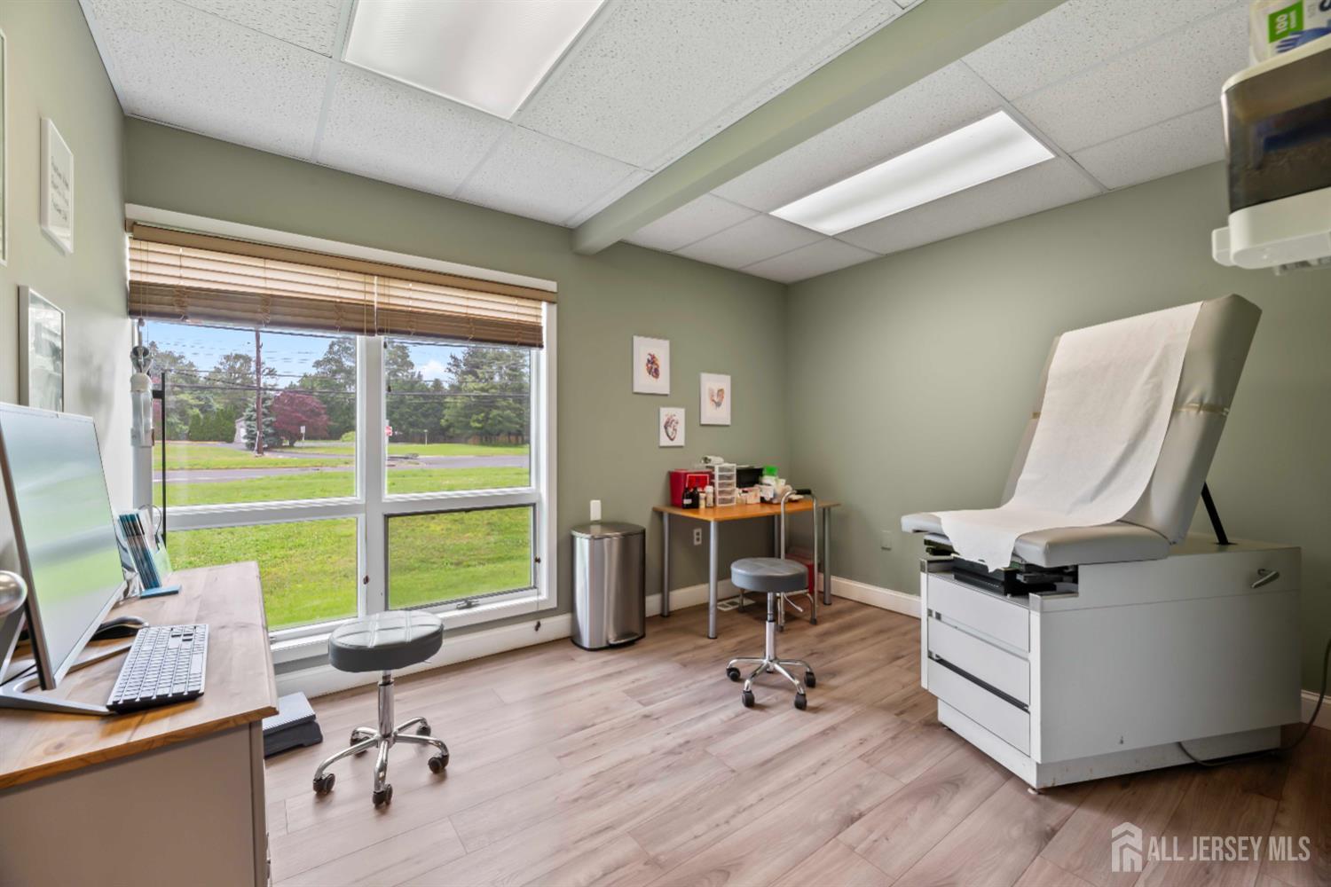 1598 Us Highway 130, North Brunswick, NJ, 08902