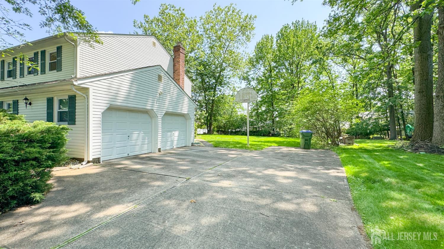 25 Sherwood Road, Edison NJ 08820 - View 2