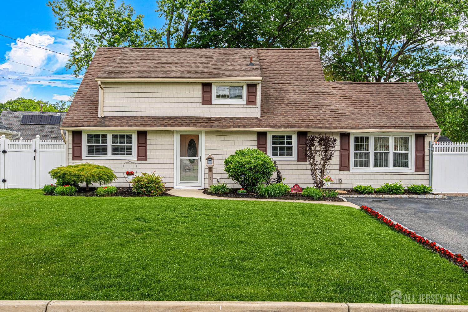 27 Sunrise Road, Old Bridge NJ 08857 - View 3