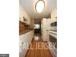 34 Beechwood Court, South Brunswick NJ 08852 - View 5