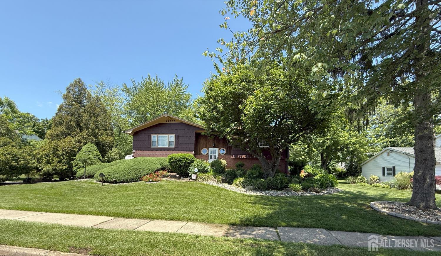 3 Guernsey Lane, East Brunswick NJ 08816 - View 5