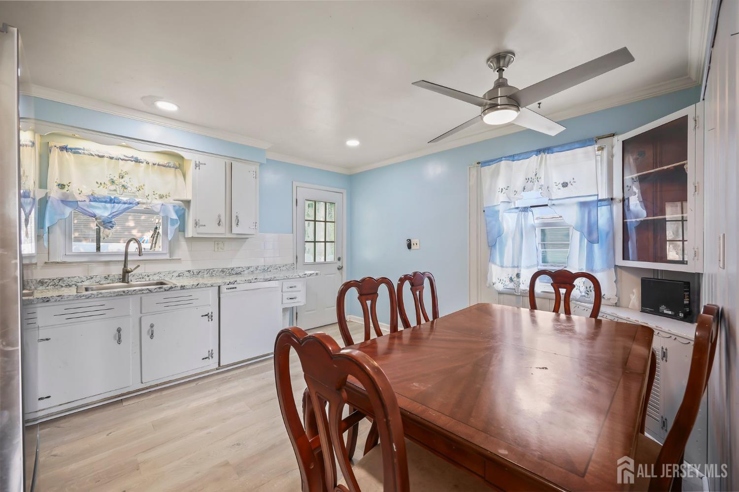 16 Wagner Street, Fords NJ 08863 - View 5