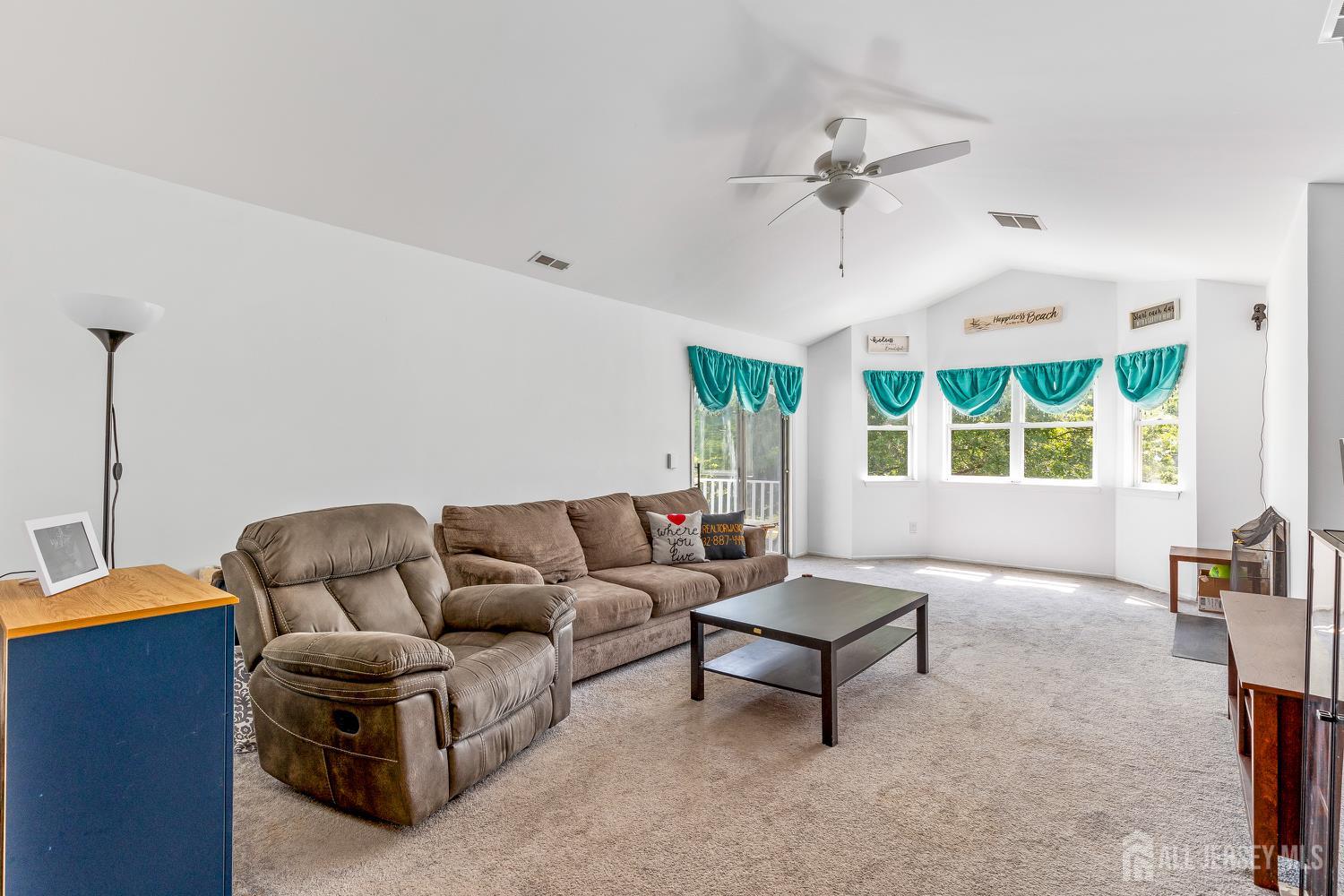 54 Kensington Drive, Piscataway NJ 08854 - View 2
