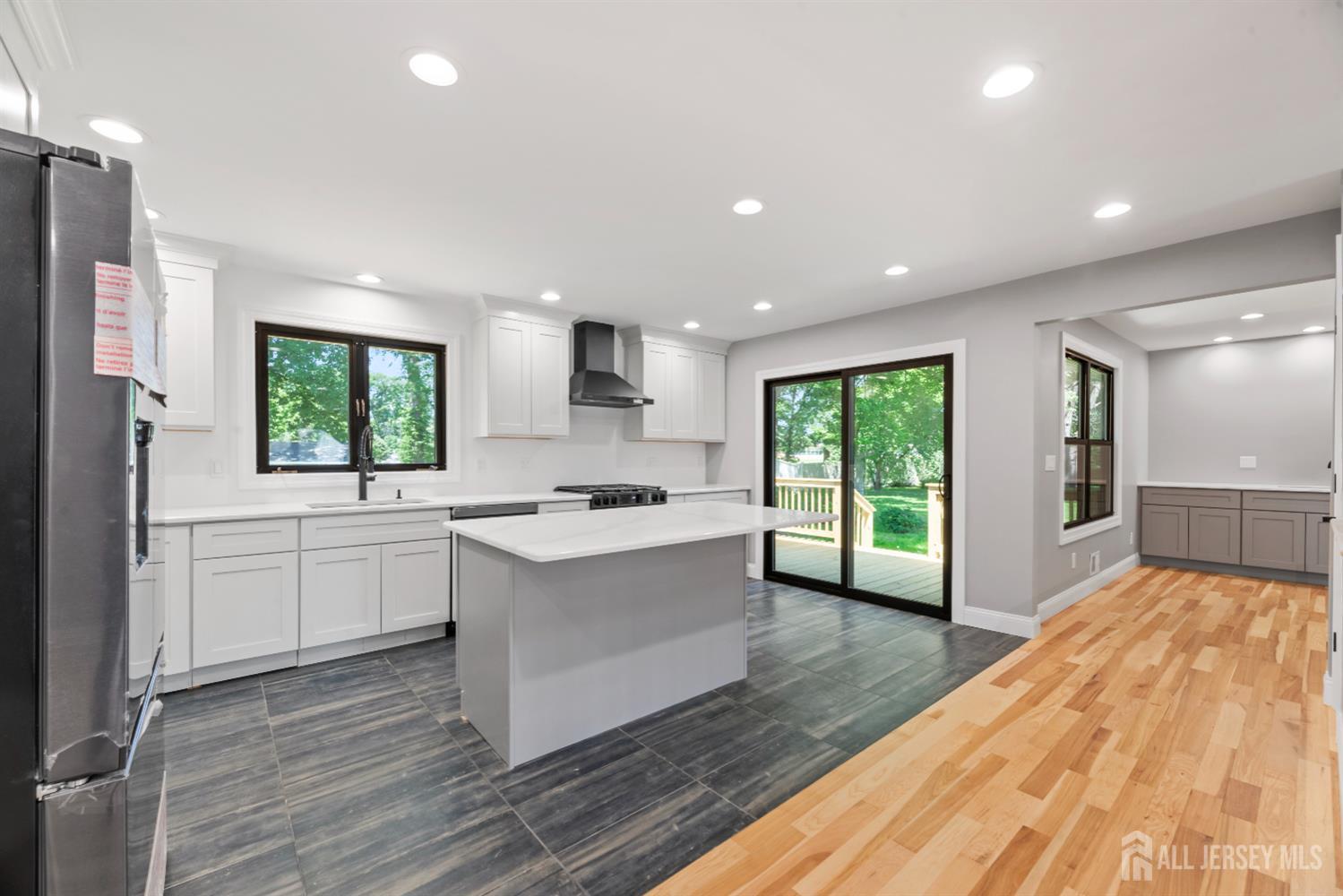 13 Lauretta Dr Drive, East Brunswick NJ 08816 - View 2