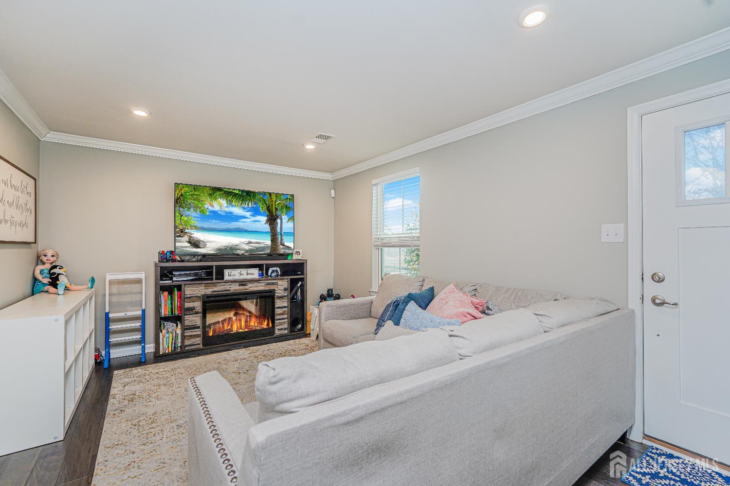 606 Bayside Court, South Amboy NJ 08879 - View 3
