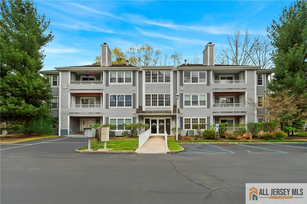 102 Raintree Court, Helmetta NJ 08828 - View 2