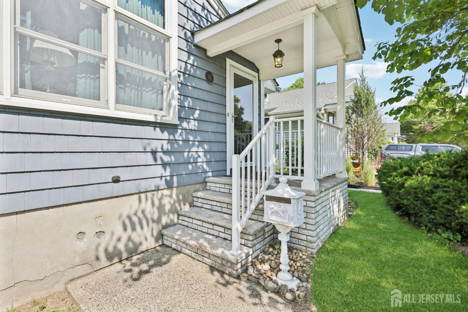 11 Beechwood Avenue, Metuchen NJ 08840 - View 3
