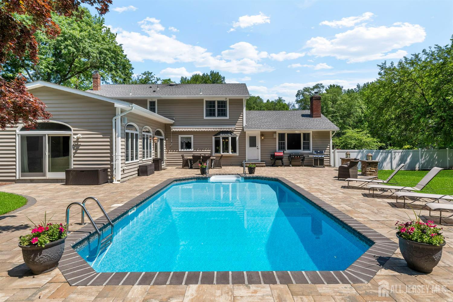 8 Garvey Drive, Monroe NJ 08831 - View 5