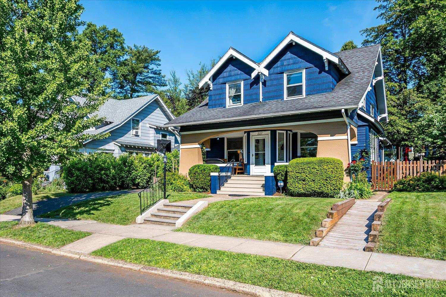 227 Lawrence Avenue, Highland Park NJ 08904 - View 2