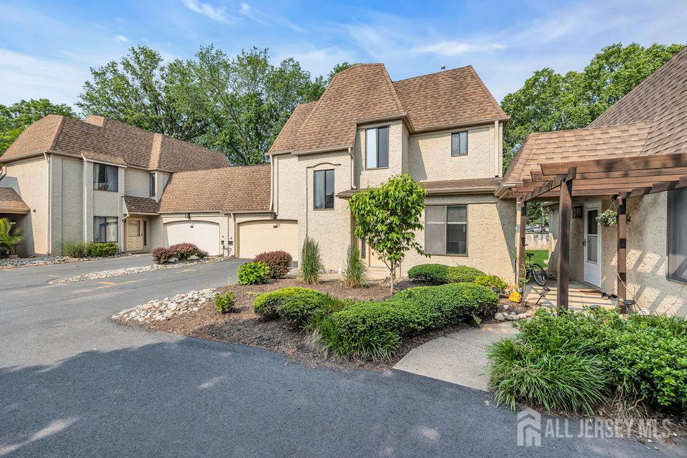 4 Gate House Lane, Edison NJ 08820 - View 4