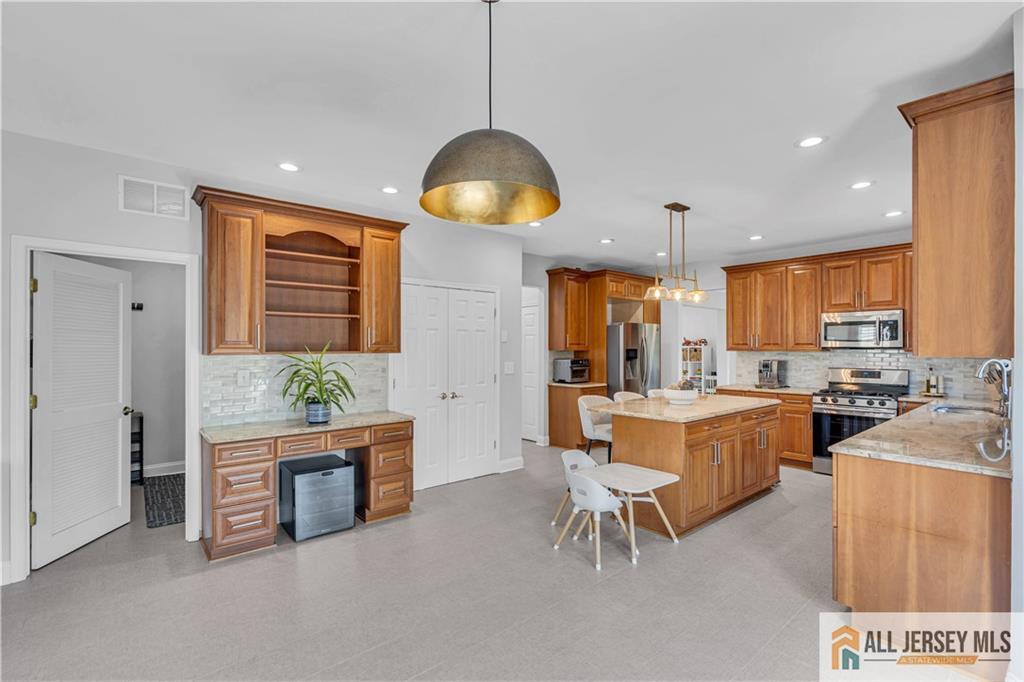 11 Hawk Court, East Brunswick NJ 08816 - View 4
