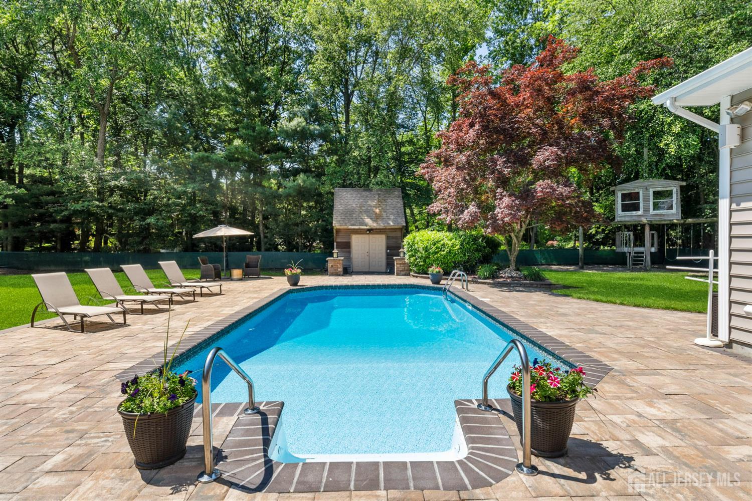 8 Garvey Drive, Monroe NJ 08831 - View 2