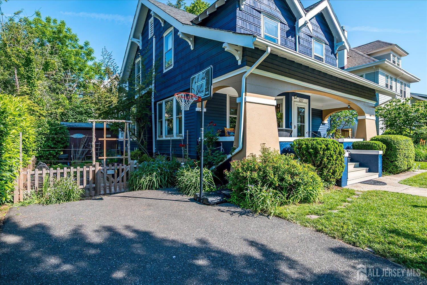 227 Lawrence Avenue, Highland Park NJ 08904 - View 4