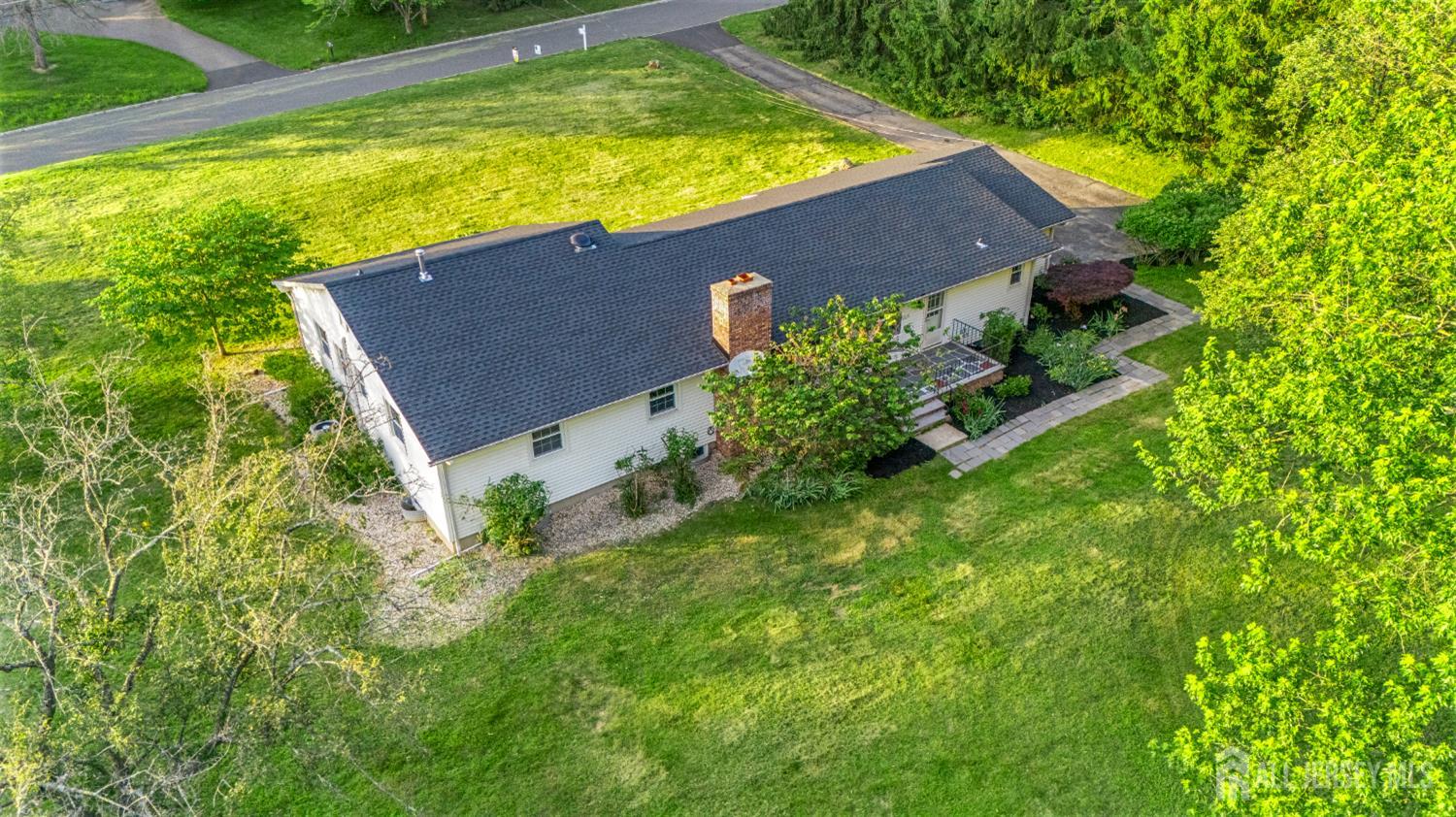 4 Hickory Trail, Flemington NJ 08822 - View 5