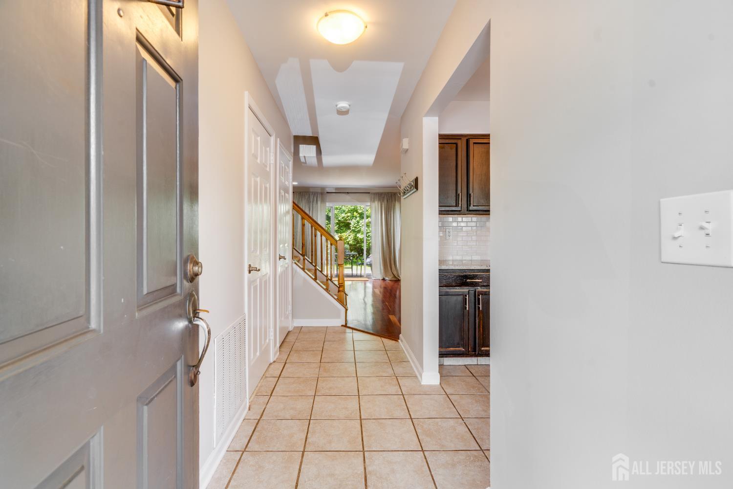 362 Aldeburgh Avenue, Franklin Twsp NJ 08873 - View 3