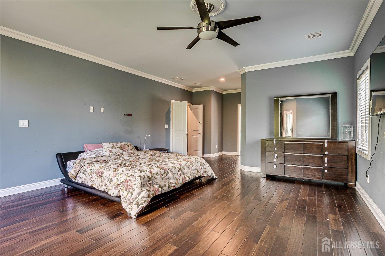 87 Ellmyer Road, Edison, NJ, 08820