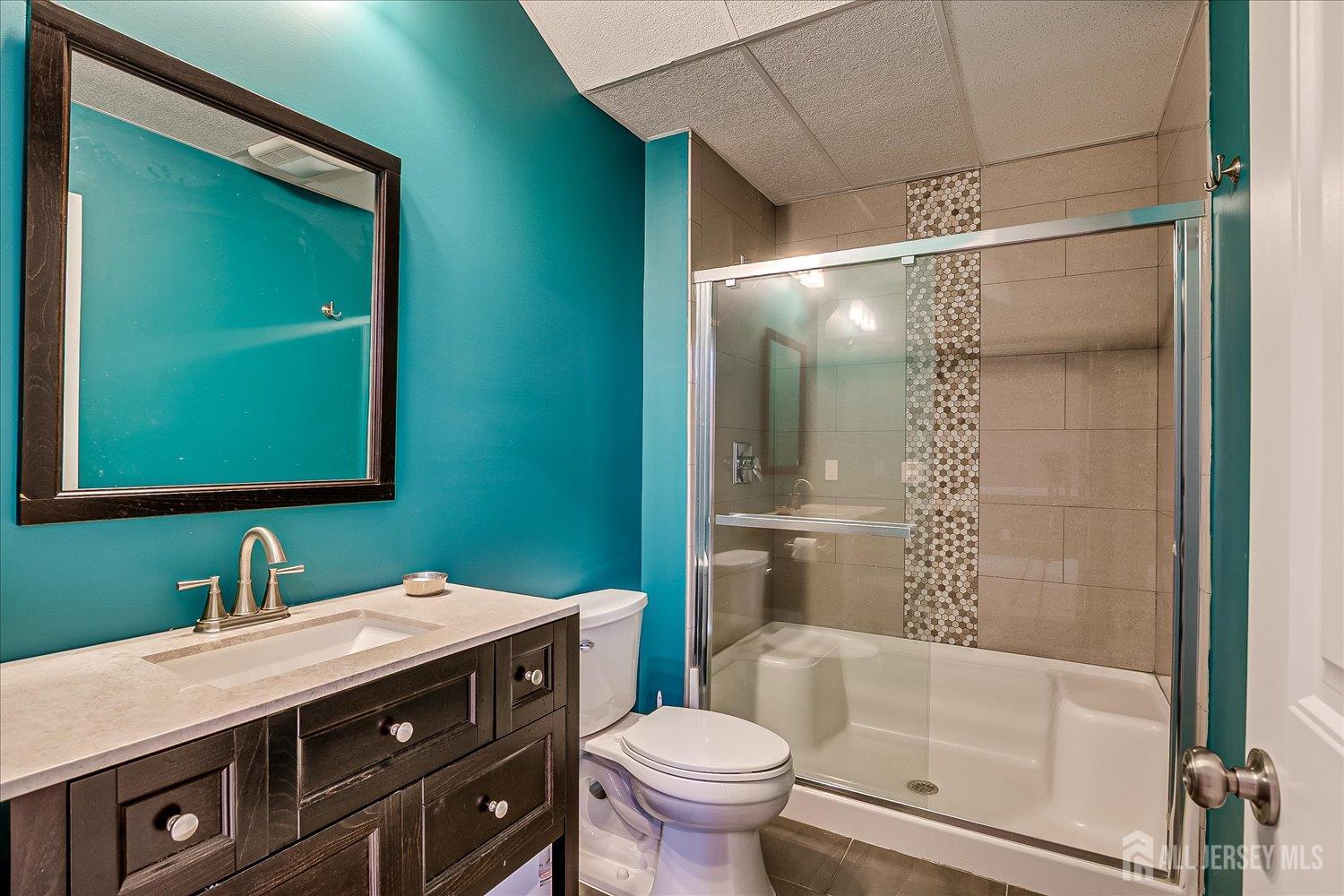 87 Ellmyer Road, Edison, NJ, 08820